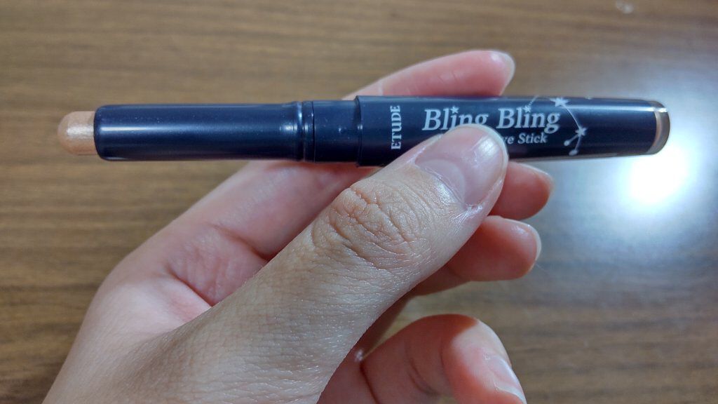 キラキラ アイシャドウ/ETUDE/スティックアイシャドウを使ったクチコミ（3枚目）