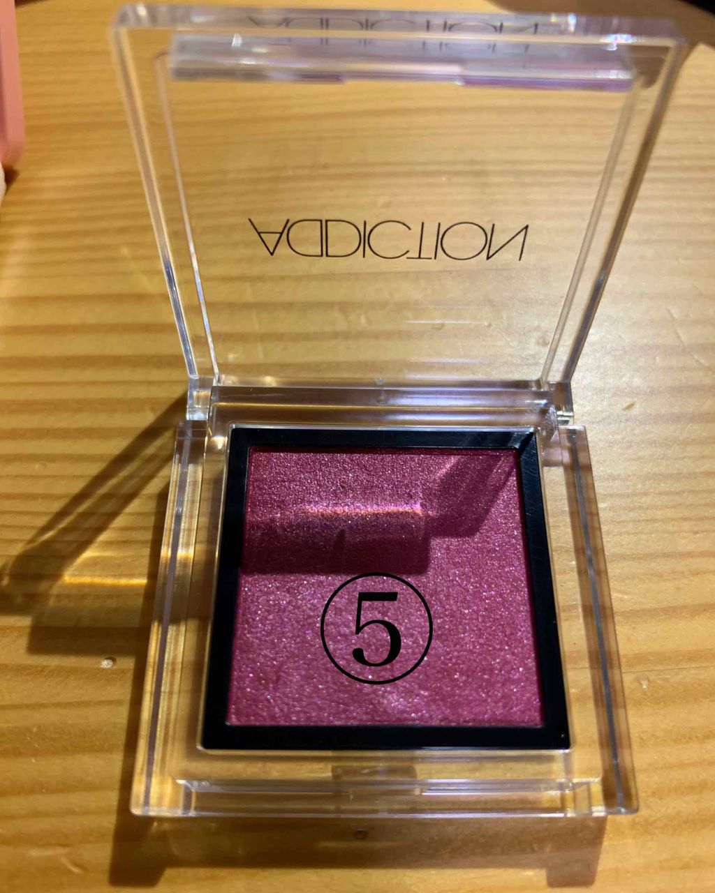 アディクション ザ アイシャドウ/ADDICTION/単色アイシャドウを使ったクチコミ（2枚目）
