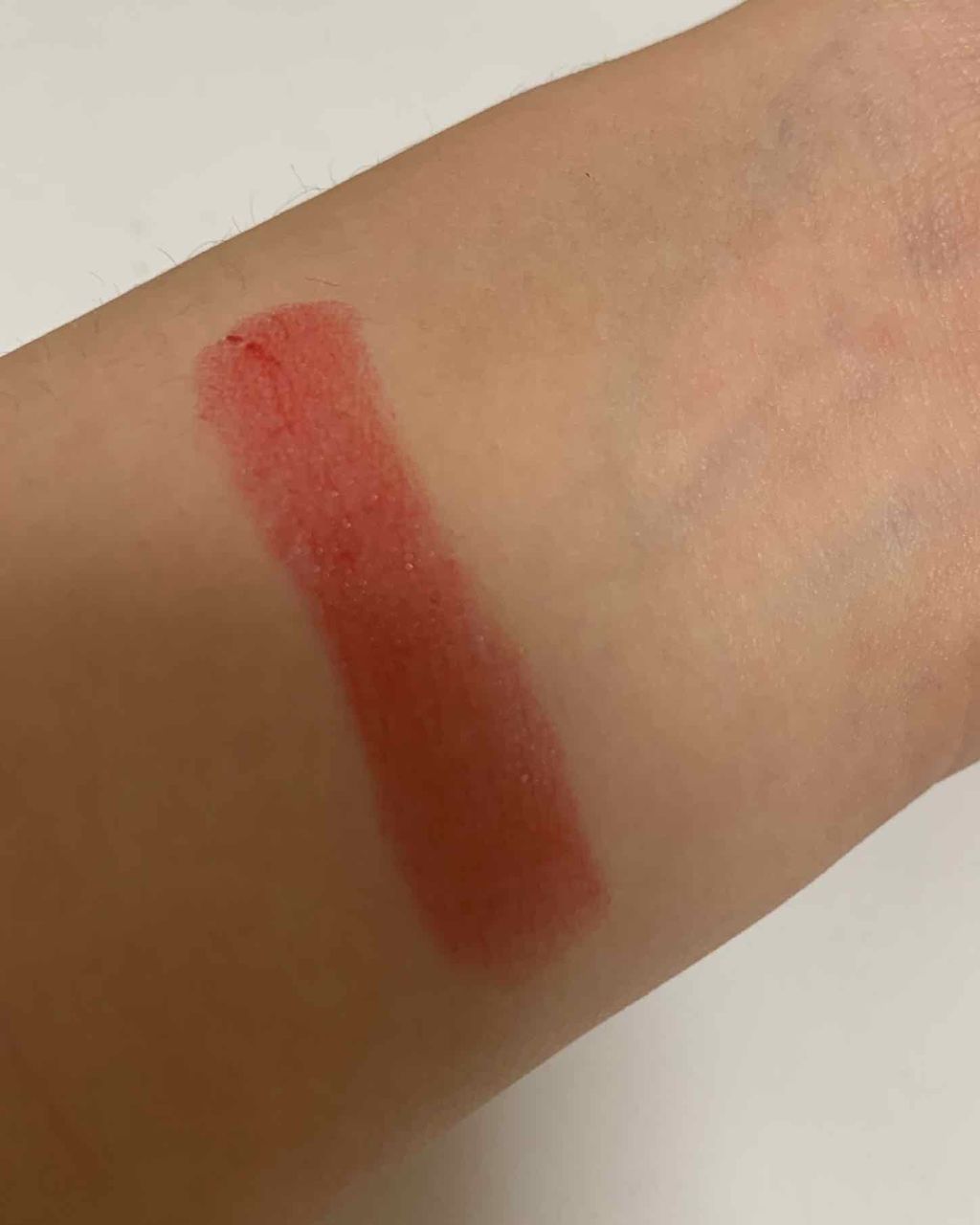 ラスティンググロスリップ/CEZANNE/口紅を使ったクチコミ（2枚目）