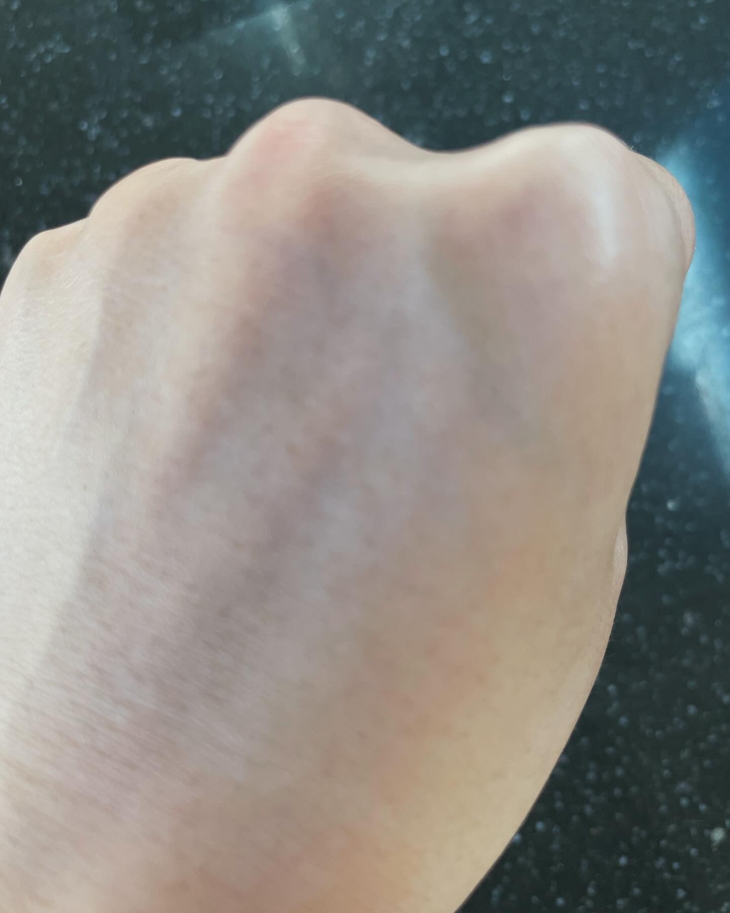 カバーマーク/カラス コスメティックス/クリーム・エマルジョンファンデーションを使ったクチコミ（3枚目）