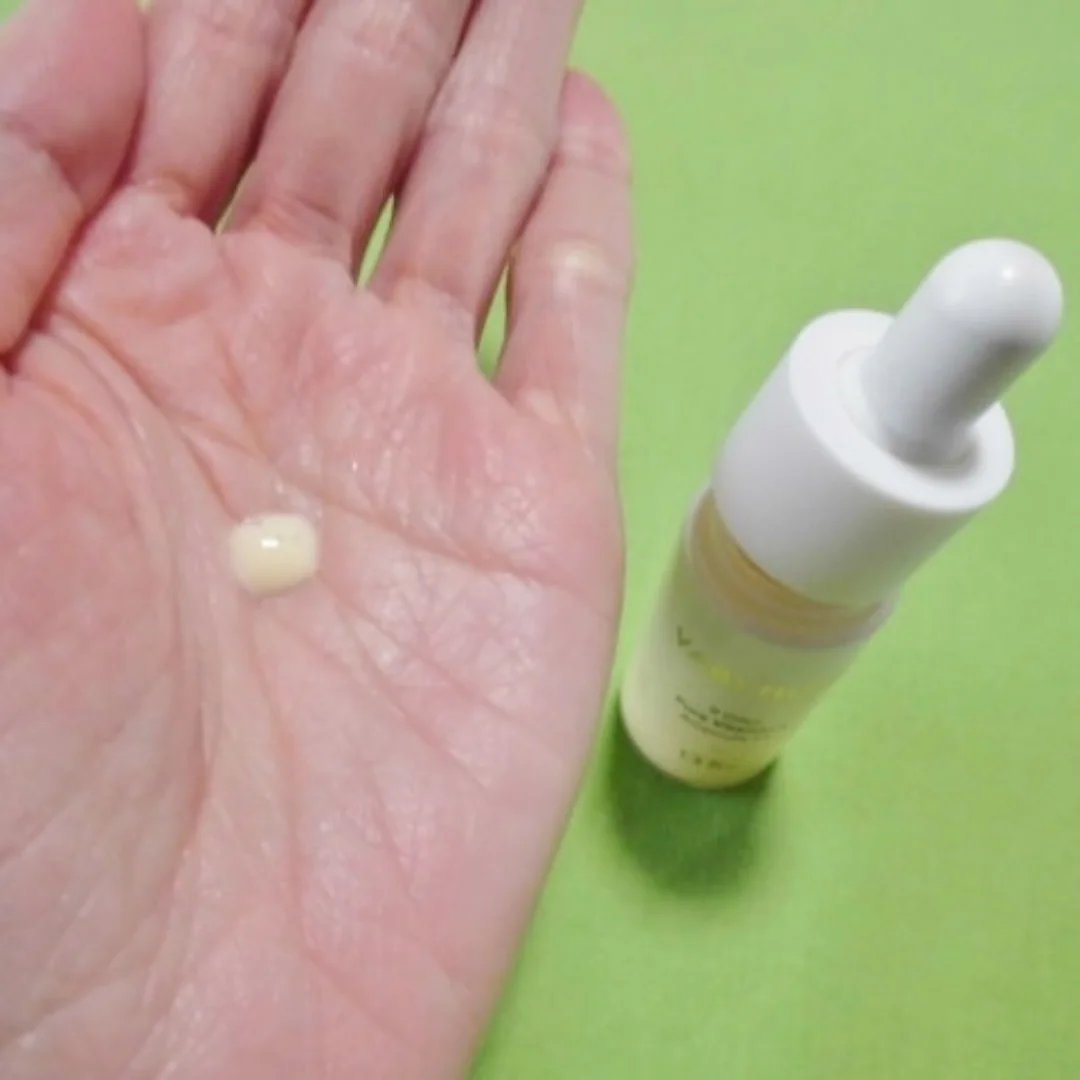 ８デイズピュアビタミンCアンプル/VARI:HOPE/美容液を使ったクチコミ（3枚目）