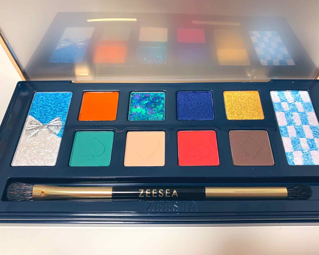アリスドリームランドシリーズ 12色アイシャドウパレット(ZEESEA×大英博物館)/ZEESEA/アイシャドウパレットを使ったクチコミ(2枚目)