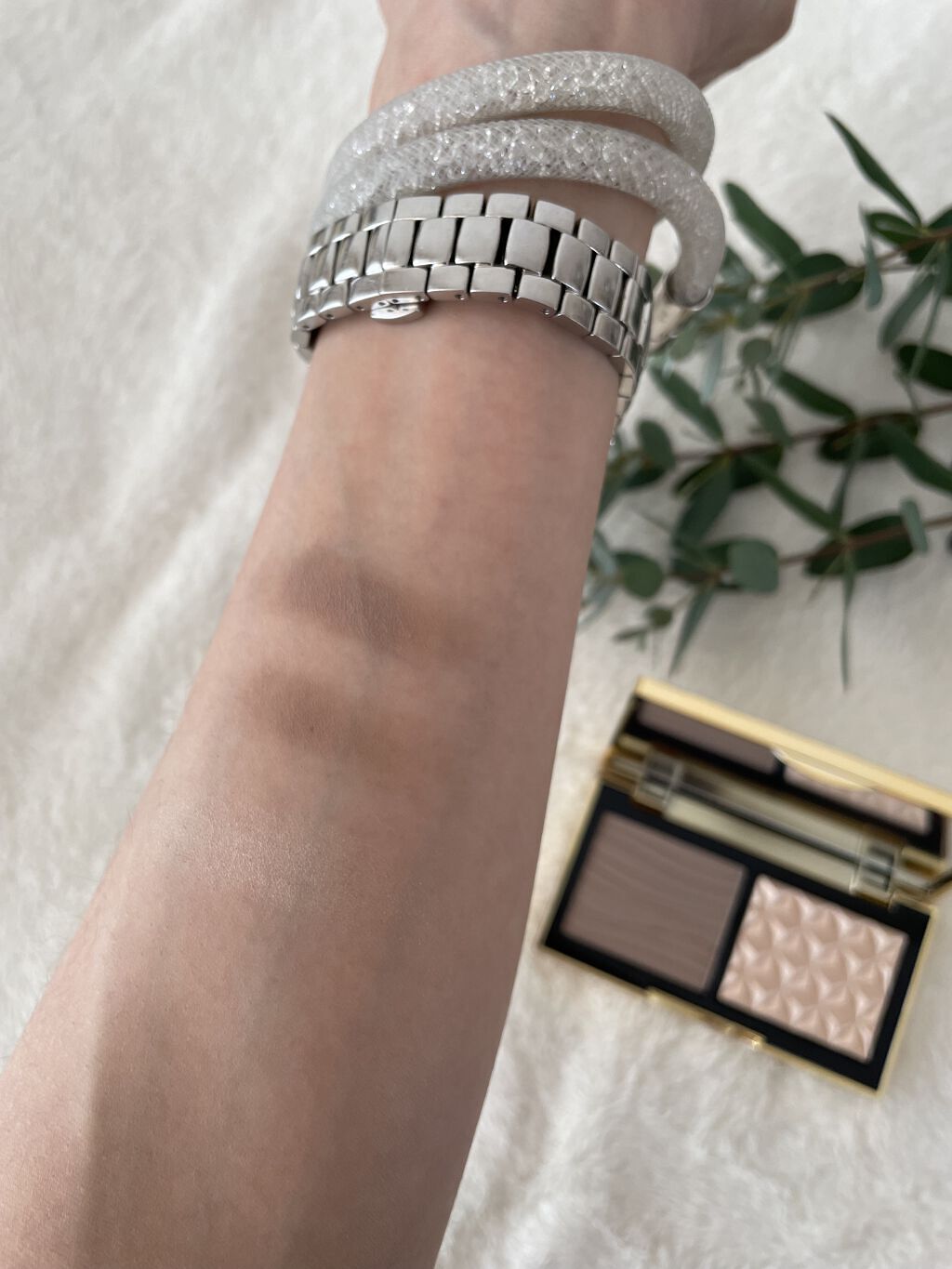 限定プレストパウダー】スカルプト&グロウ デュオ ハイライト&コント