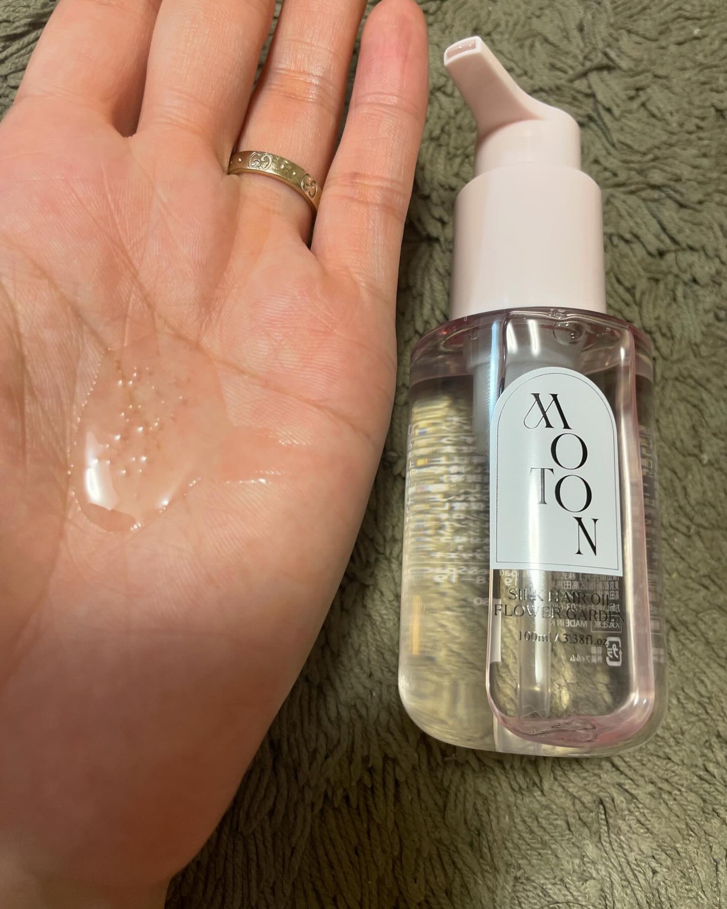 レモン on LIPS 「シルクヘアオイル 洗い流さないトリートメントです。私は、フラワ..」(2枚目)