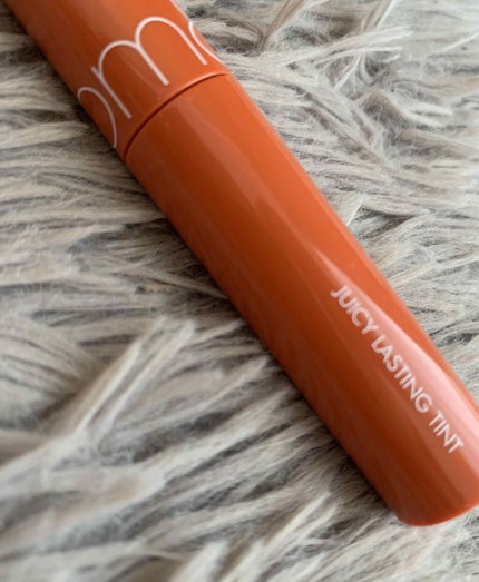 ジューシーラスティングティント/rom&nd/リップティントを使ったクチコミ(3枚目)