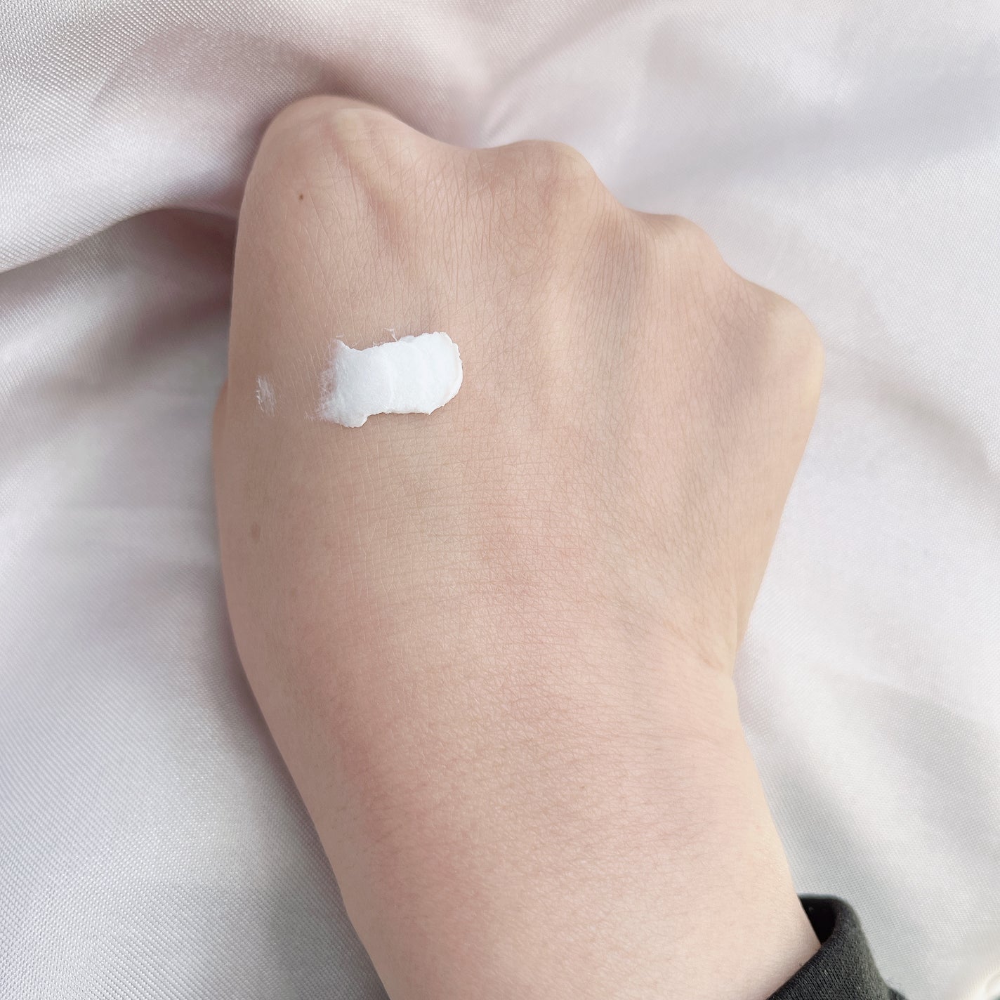 シアバター高配合ハンドクリーム/DAISO/ハンドクリームを使ったクチコミ(4枚目)