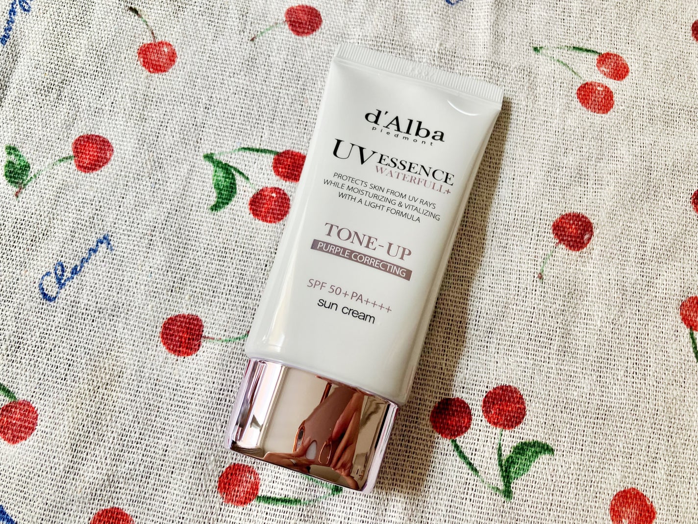 ダルバ ウォータフル トーンアップ サンクリーム(パープル)/ダルバ/日焼け止めクリームを使ったクチコミ(3枚目)