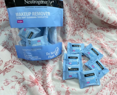 メイクアップリムーバークレンジングタオルシングル/Neutrogena/クレンジングシートを使ったクチコミ（2枚目）