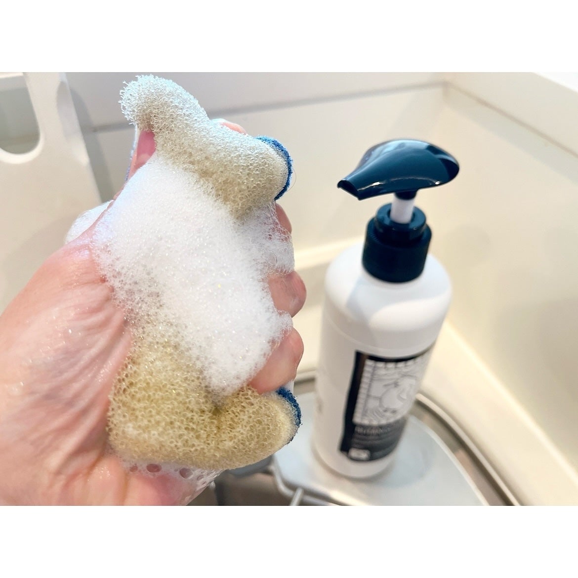 azuðãã©ãã on LIPS ã.ïŒŒãæ¯æ¥äœ¿ãæŽå€ã ããããããããç®ç·ã§éžã³ãã ãïŒäžè¬å®¶..ãïŒ3æç®ïŒ