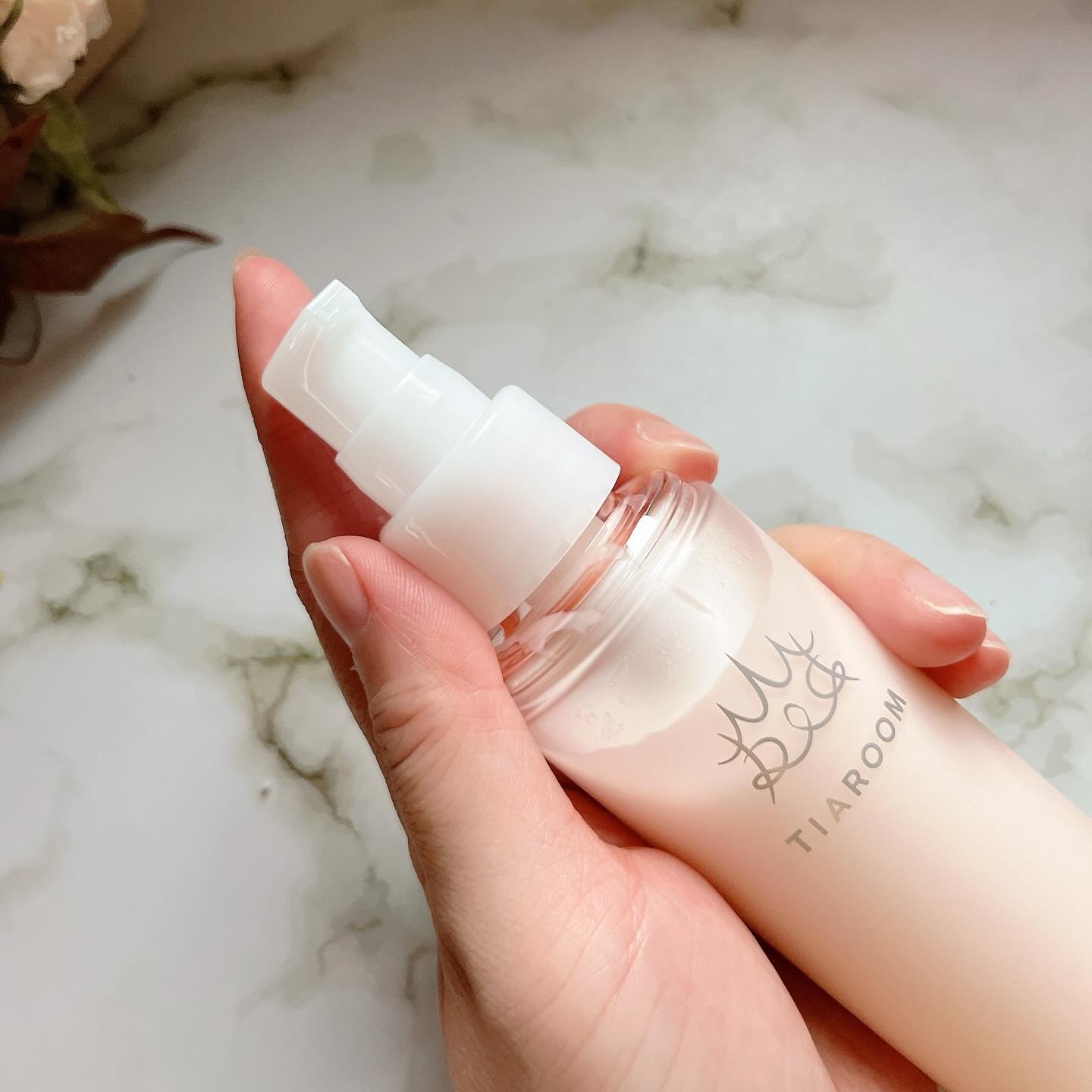 フレグランスヘアミルク フローラルブーケ 100mL/TIAROOM/ヘアミルクを使ったクチコミ（2枚目）