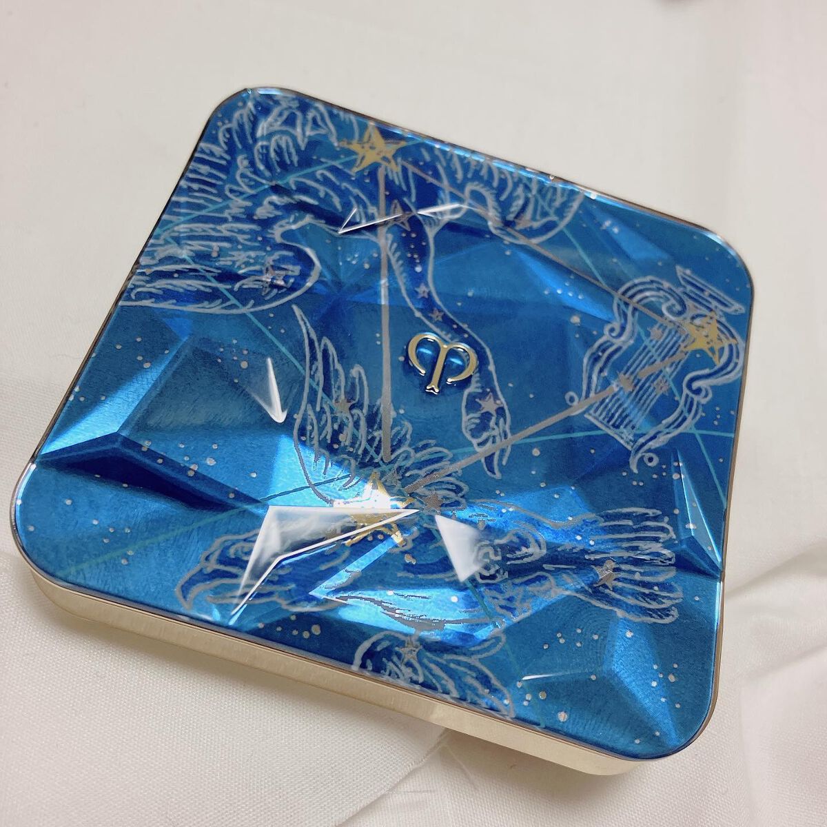 ル・レオスールデクラ  105【数量限定品】/クレ・ド・ポー ボーテ/パウダーハイライトを使ったクチコミ（3枚目）