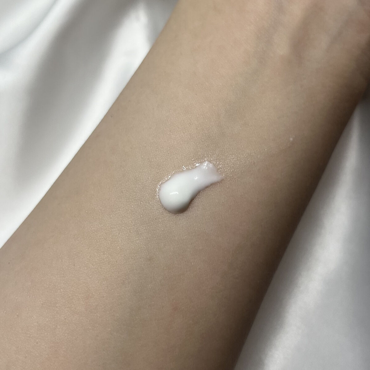 サンスクリーン+  モイスト日焼け止め＜日焼け止め＞/DR.WU/日焼け止めクリームを使ったクチコミ（2枚目）