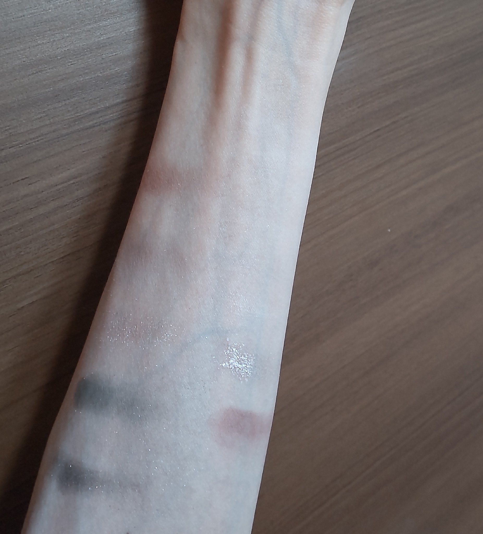 ビーマイベストフレンズハウスパレット/Milk Touch/アイシャドウパレットを使ったクチコミ（3枚目）