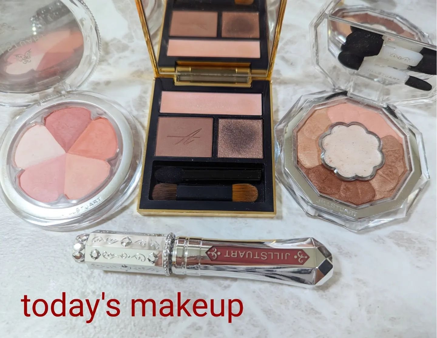 ジルスチュアート タイムレスグロウ ルージュティント 104 autumn jazz(限定)/JILL STUART/リップティントを使ったクチコミ（1枚目）