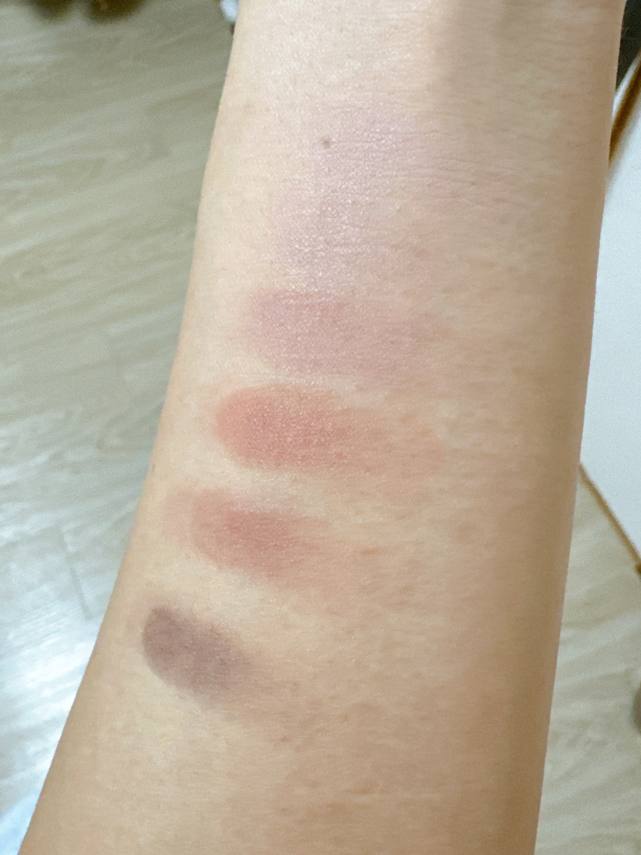 ブラーフィニシュシャドウパレット/Dinto/アイシャドウパレットを使ったクチコミ（3枚目）