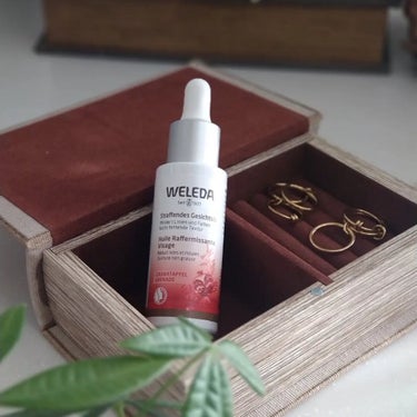 WELEDA ざくろ フェイシャルオイルのクチコミ「˗ˏˋ ハリ・弾力のある輝く肌に⚘ ˎˊ˗

【WELEDA】
ざくろフェイシャルオイル

ざ.....」（1枚目）