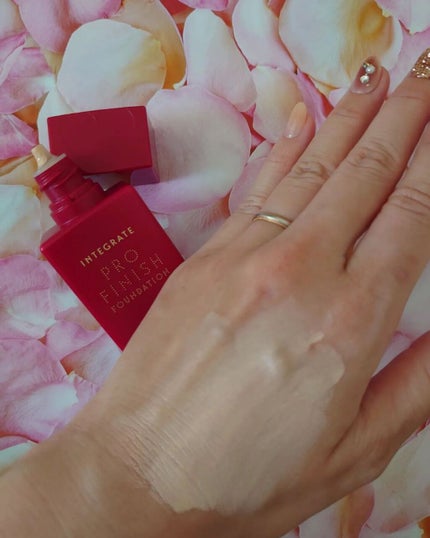 プロフィニッシュリキッド/インテグレート/リキッドファンデーションを使ったクチコミ(6枚目)