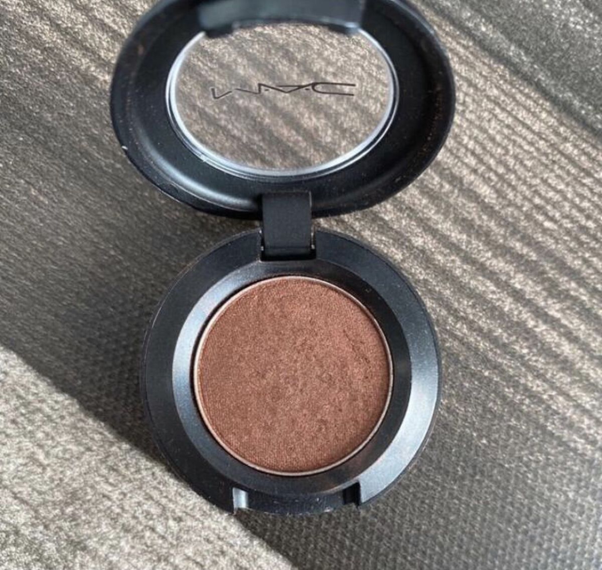 スモール アイシャドウ アンティークト/M・A・C/単色アイシャドウを使ったクチコミ（1枚目）