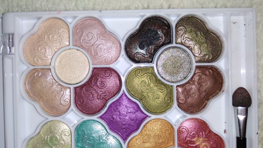 アイカラーパレット/ティアラガール/アイシャドウパレットを使ったクチコミ（2枚目）