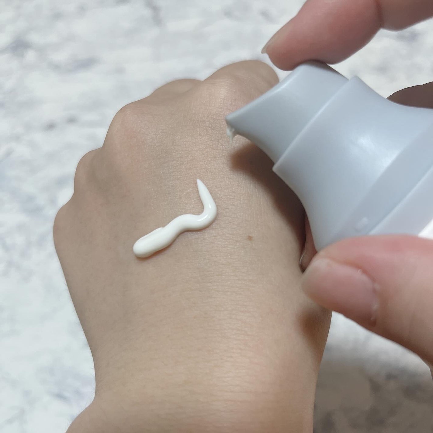 ヒアルーシカ ウォーターフィット サンセラム/SKIN1004/日焼け止めローションを使ったクチコミ(3枚目)