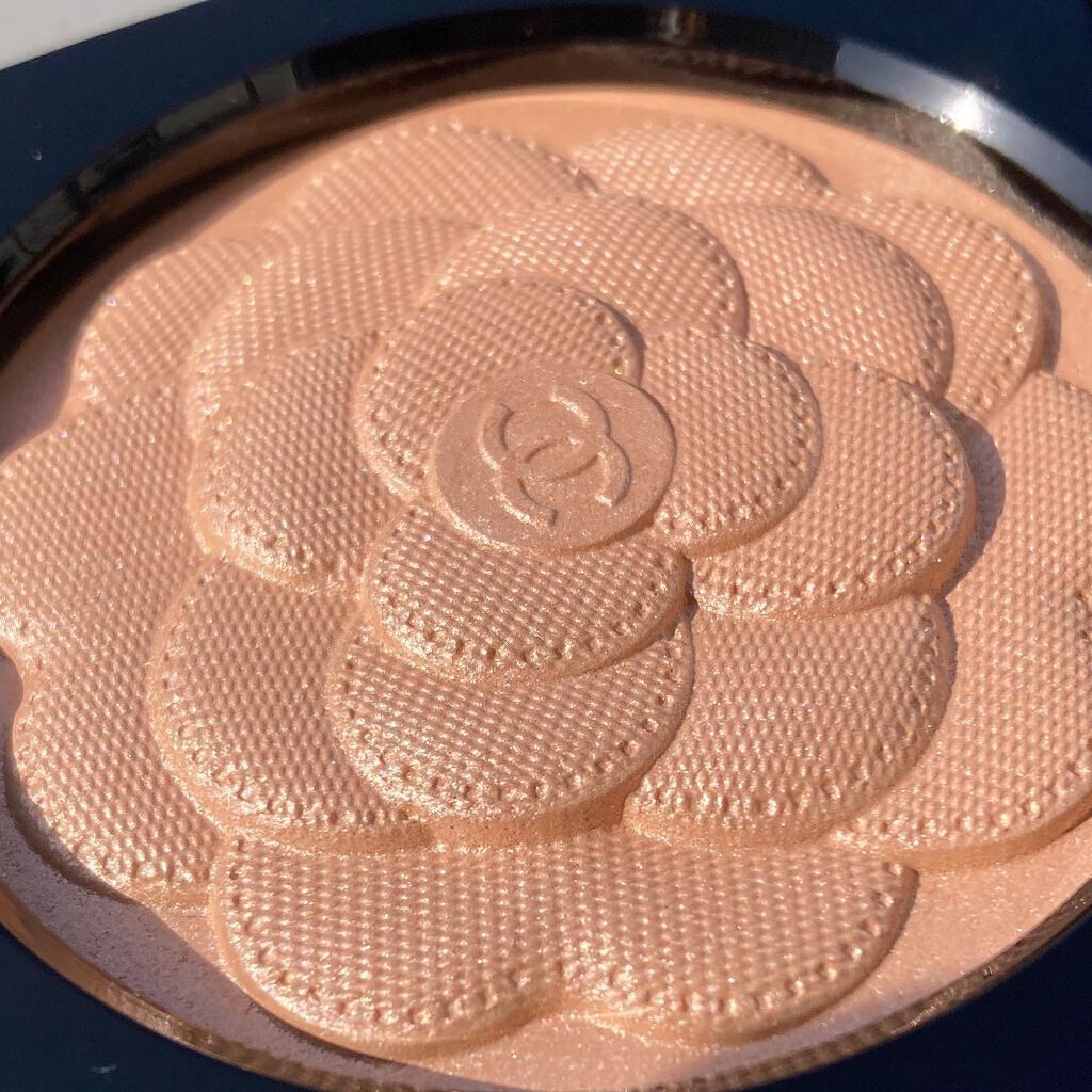 レーヴ ドゥ カメリア /CHANEL/パウダーハイライトを使ったクチコミ(2枚目)