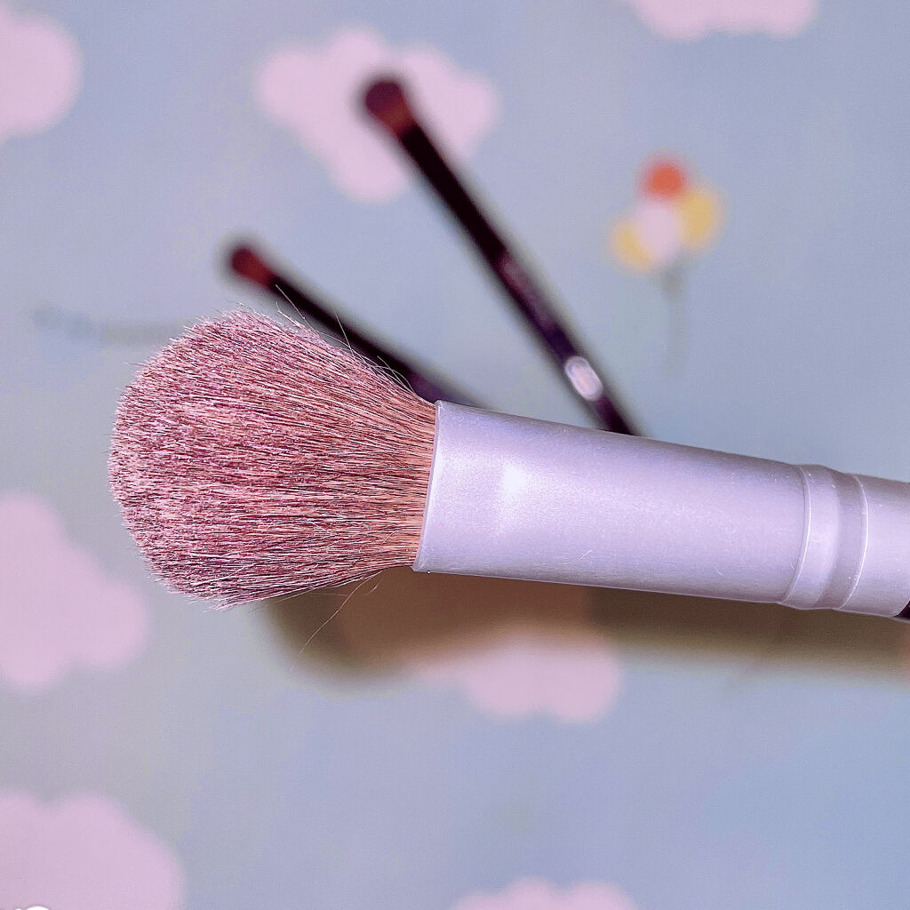 ハイライトブラシ/ロージーローザ/メイクブラシを使ったクチコミ（2枚目）