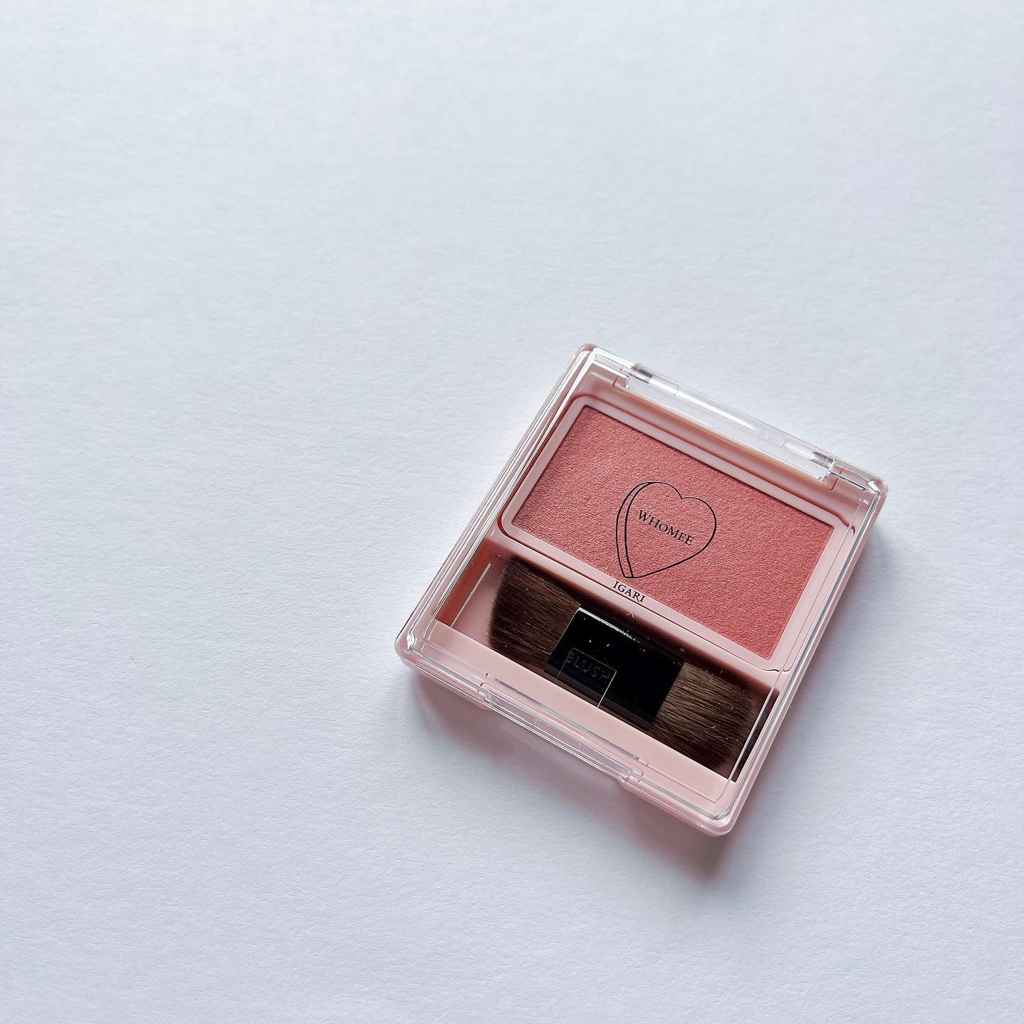 フーミー シングルブラッシュ ロベリアレッド/WHOMEE/パウダーチークを使ったクチコミ（1枚目）