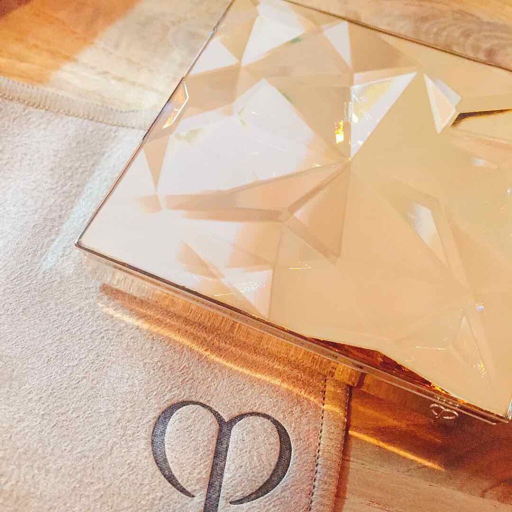 クレ・ド・ポー ボーテ レオスールデクラ/クレ・ド・ポー ボーテ/パウダーハイライトを使ったクチコミ(2枚目)