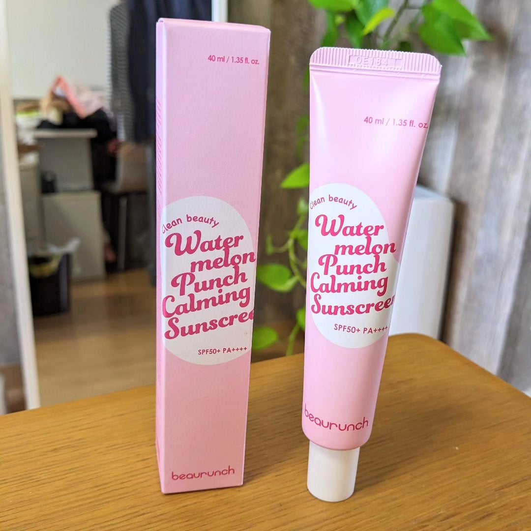 ウォーターメロン パンチ カミング サンスクリーン / スイカサンクリーム / SPF 50+ PA++++ /ビューランチ/日焼け止めクリームを使ったクチコミ(2枚目)