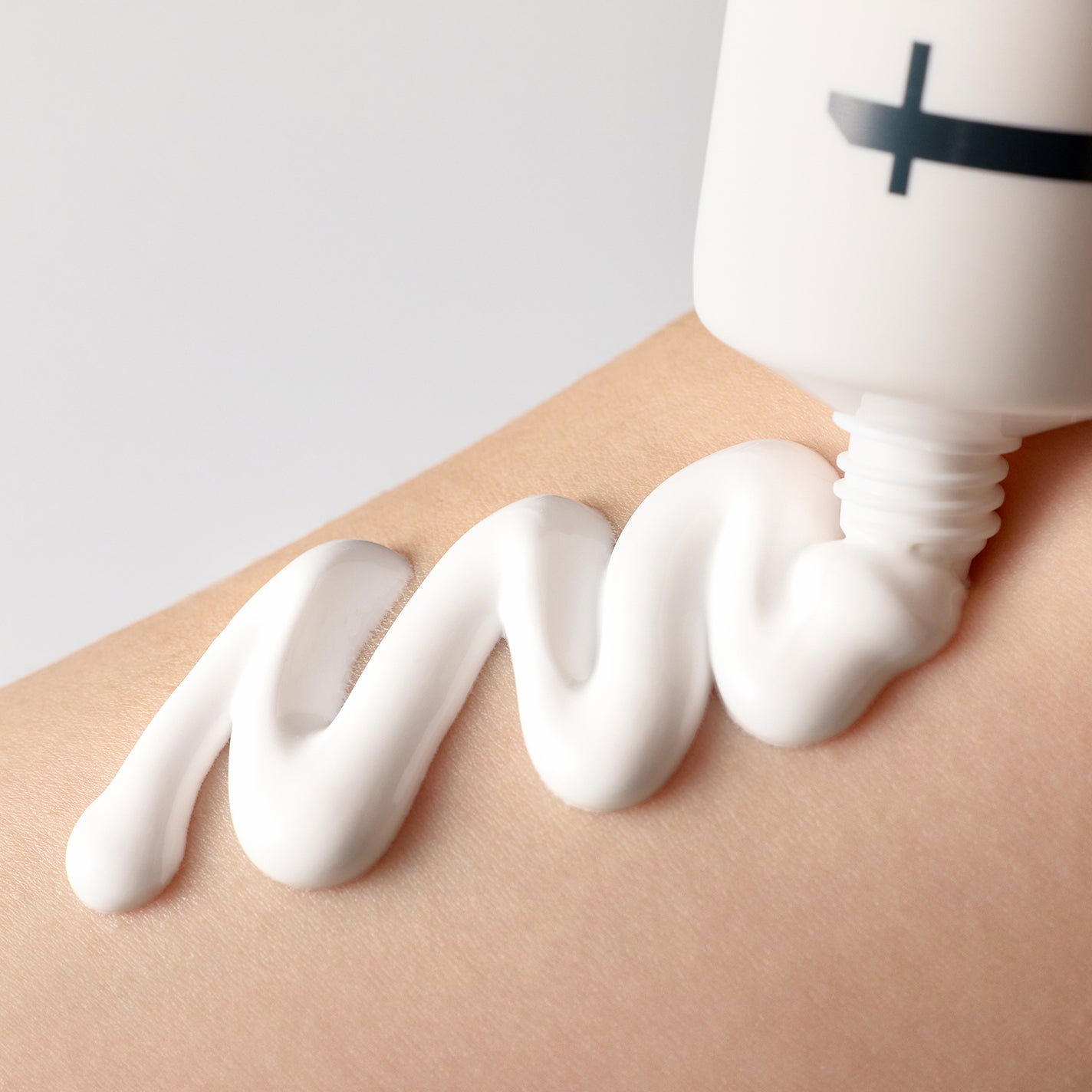 ルミネールスキップトーンアップクリーム TFIT