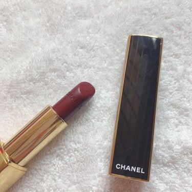 こんにちは🎀

お友達に誕生日プレゼントとして頂いた
CHANELのプールプル ドーを紹介します💄✨

本当は限定の117を求めていたのですが
売り切れだったらしく137番を貰いました🤘🏻

この色に関