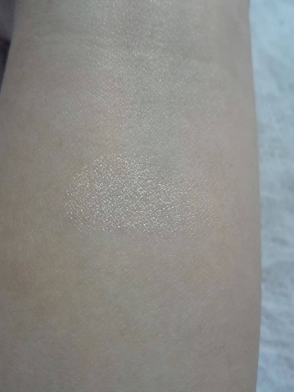 イルミナイザー/リンメル ロンドン/クリームハイライトを使ったクチコミ（2枚目）