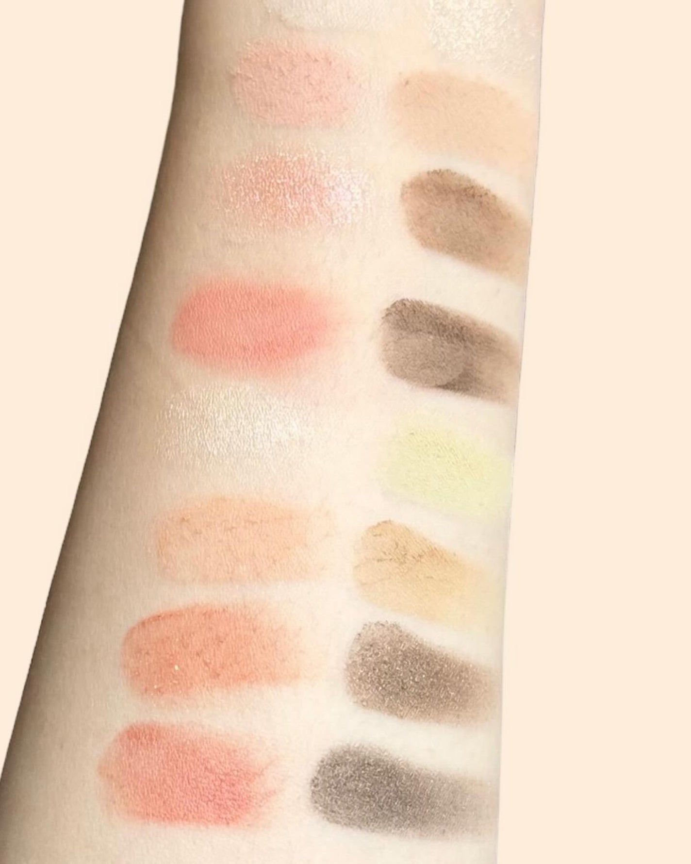 ソフトブラーリングアイパレット/wakemake/アイシャドウパレットを使ったクチコミ(6枚目)