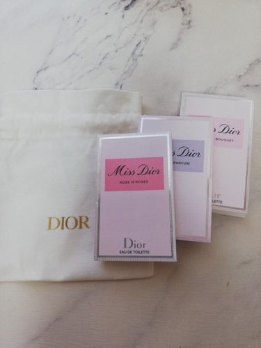 Dior ミス ディオール オードゥ パルファンのクチコミ「Dior
ミス ディオール オードゥ パルファン

サンプルを頂いて　香りを試したら
いい香り.....」（3枚目）