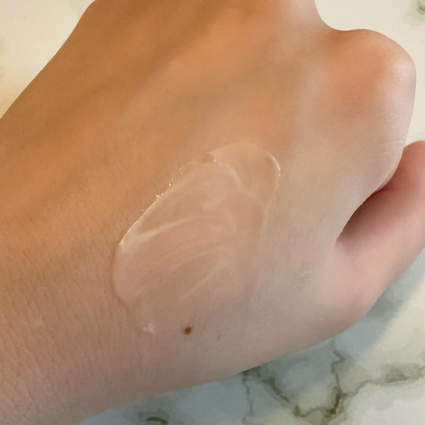 ポアーテンクリーム/DEWYCEL/化粧下地を使ったクチコミ（3枚目）