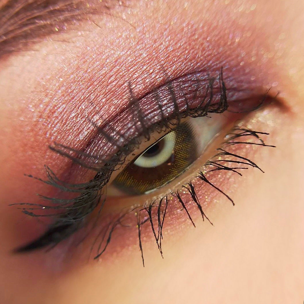 NAUGHTY NUDE/Huda Beauty/アイシャドウパレットを使ったクチコミ(3枚目)