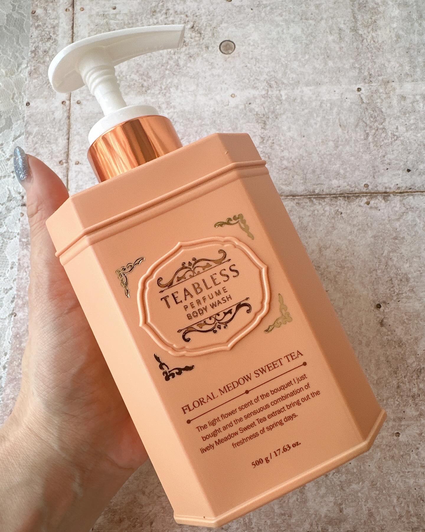 パヒュームヘア&ボディミスト フローラルメドウスウィートティー/TEABLESS/ヘアミストを使ったクチコミ（2枚目）