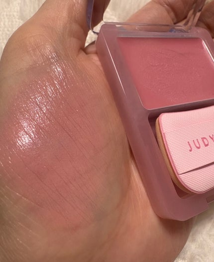 hito on LIPS 「JUDYDOLL02番です可愛い色味♡チークにしても🩷😍クリー..」(2枚目)