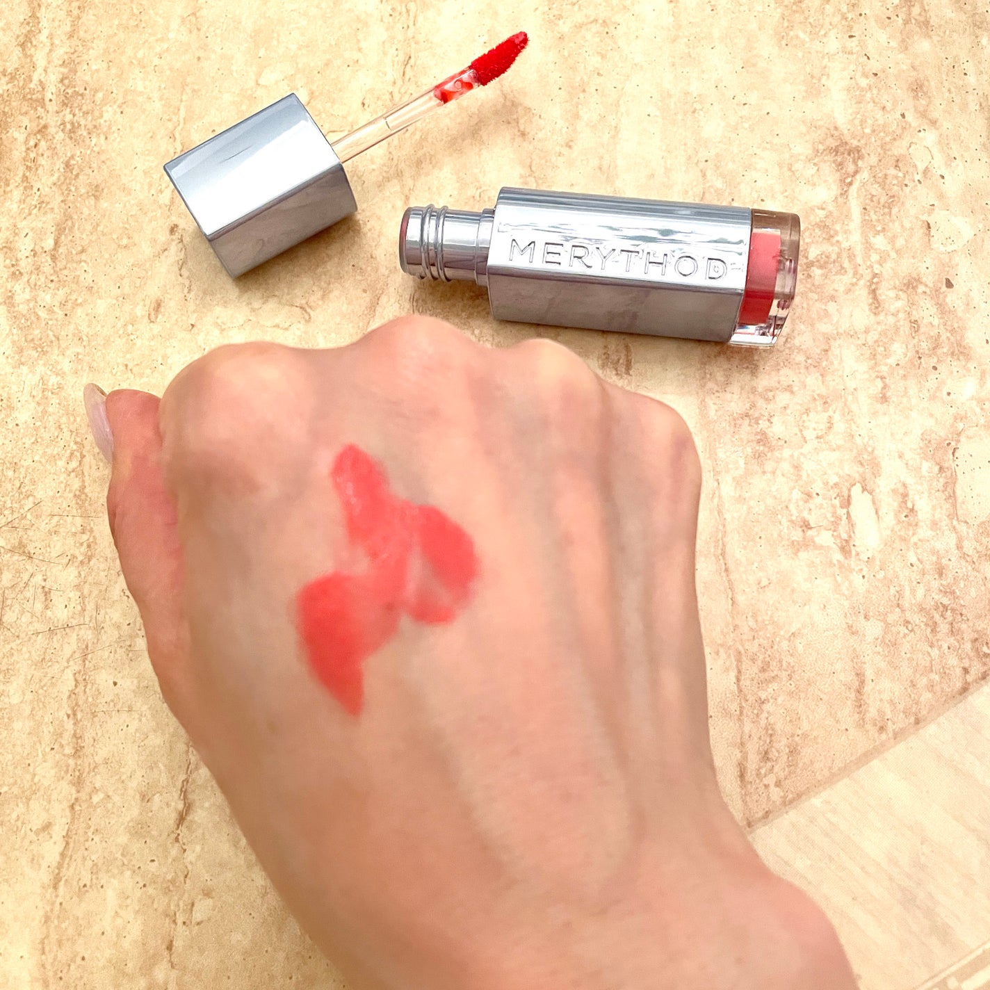 リールタトゥーウォーターティント/MERYTHOD/リップティントを使ったクチコミ(1枚目)