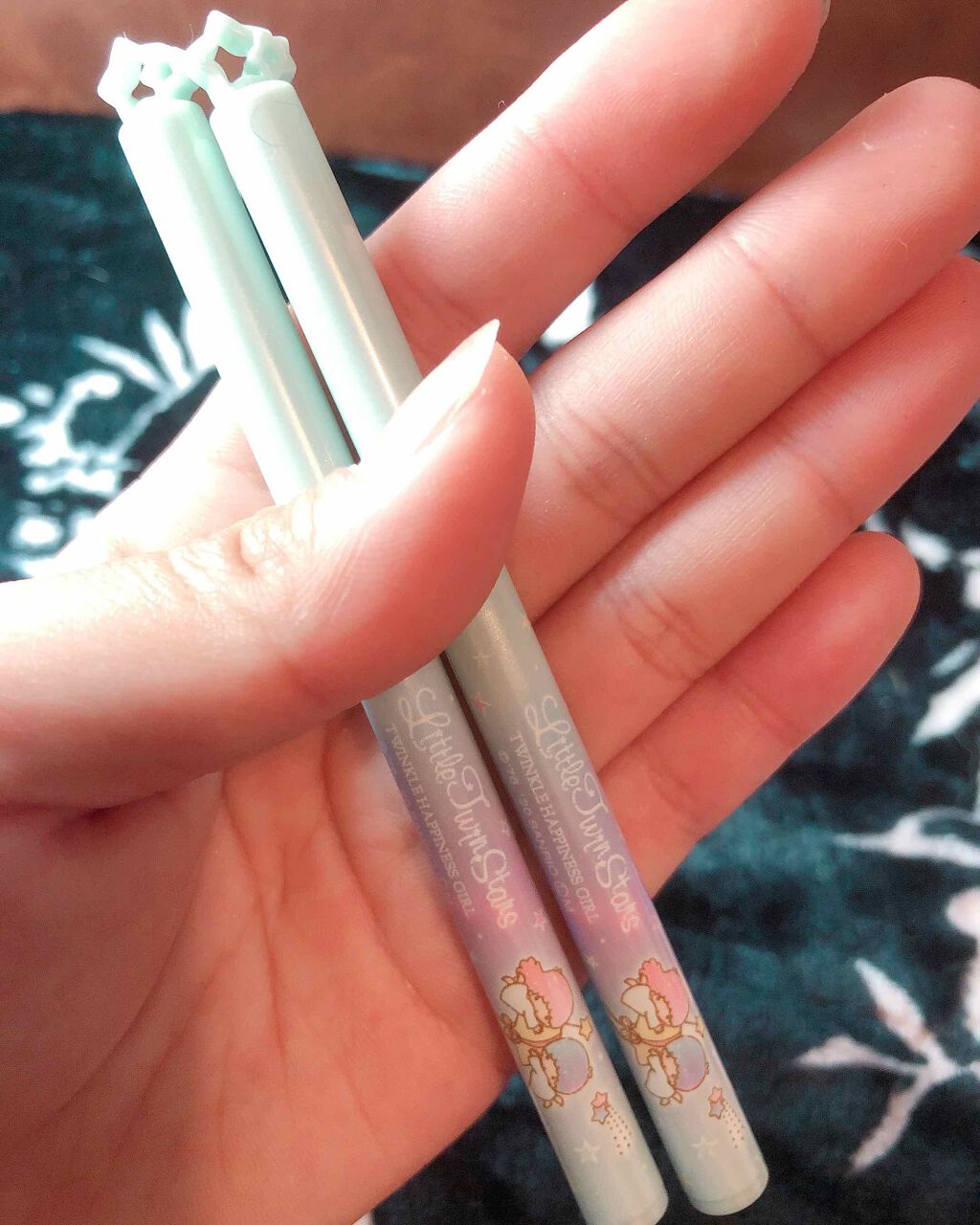 TWINKLE HAPPINESS GIRL/セリア/スティックアイシャドウを使ったクチコミ(1枚目)