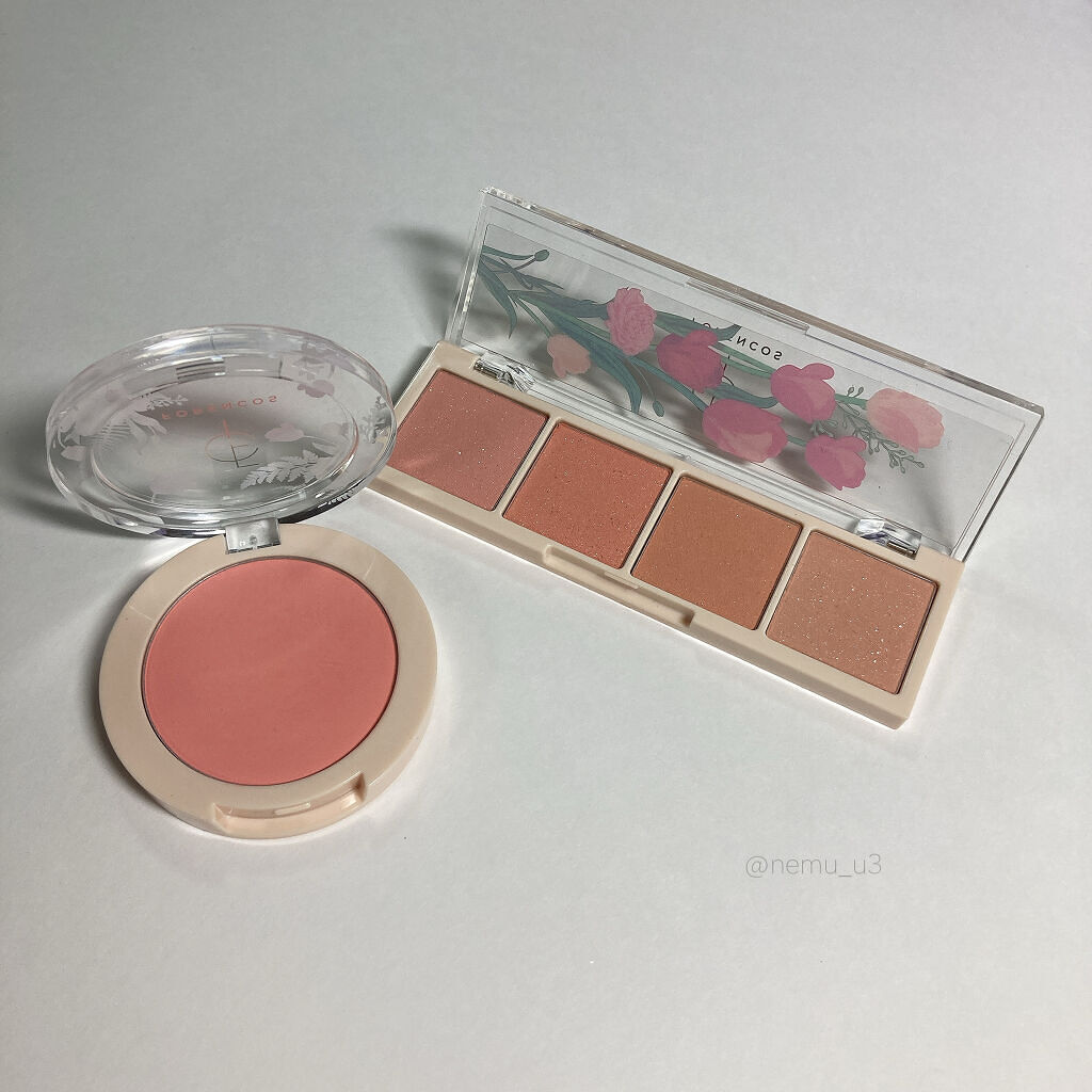 フルーアブラッシャーパフ付き/フォレンコス/パウダーチークを使ったクチコミ（2枚目）