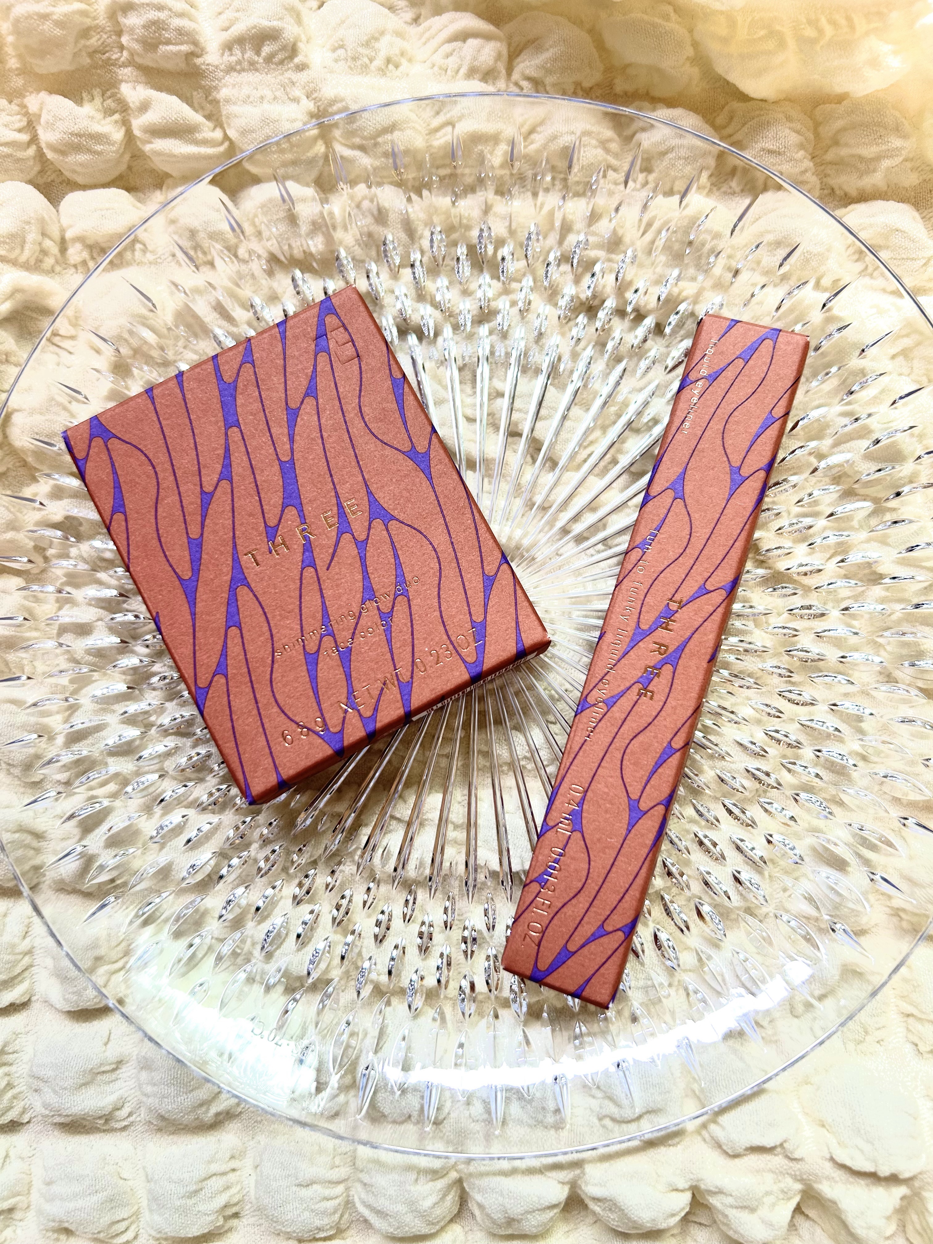 THREE シマリング グロー デュオ/THREE/クリームハイライトを使ったクチコミ（1枚目）