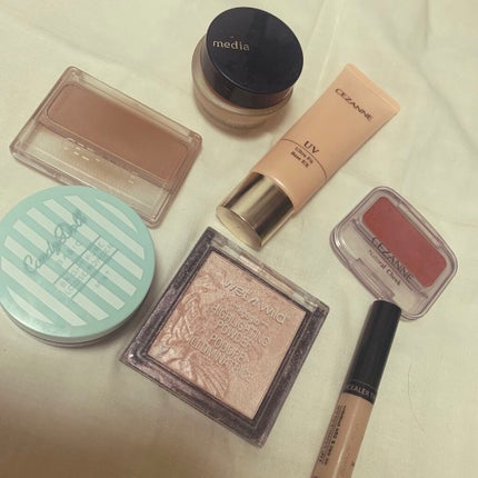 MegaGlo Highlighting Powder/wet 'n' wild/パウダーハイライトを使ったクチコミ(3枚目)