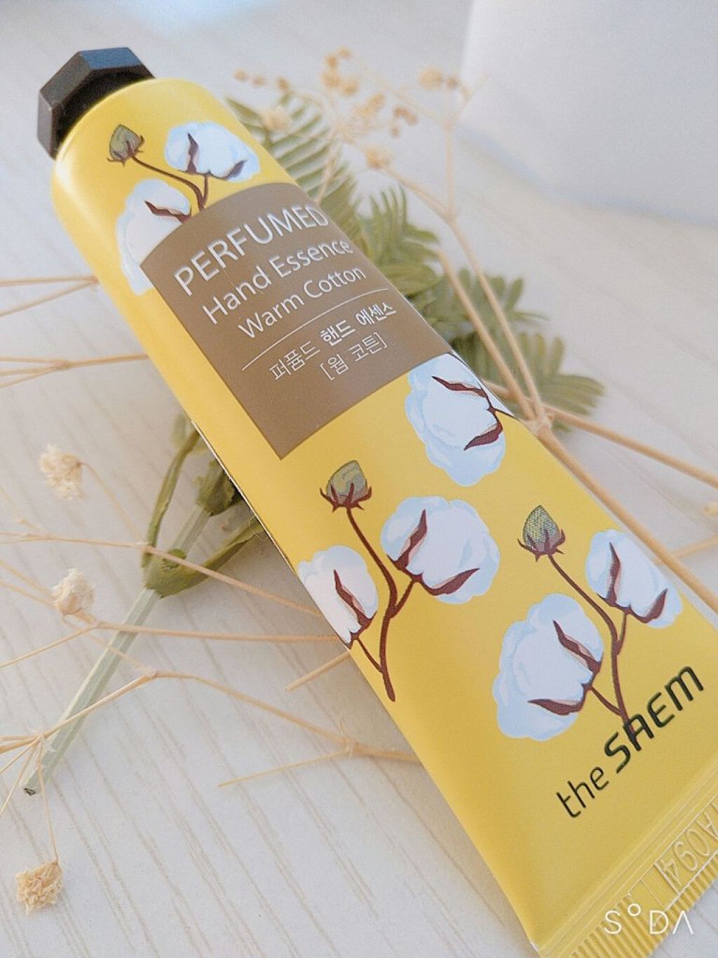 パフュームド ハンド ライトエッセンス/the SAEM/ハンドクリームを使ったクチコミ（2枚目）