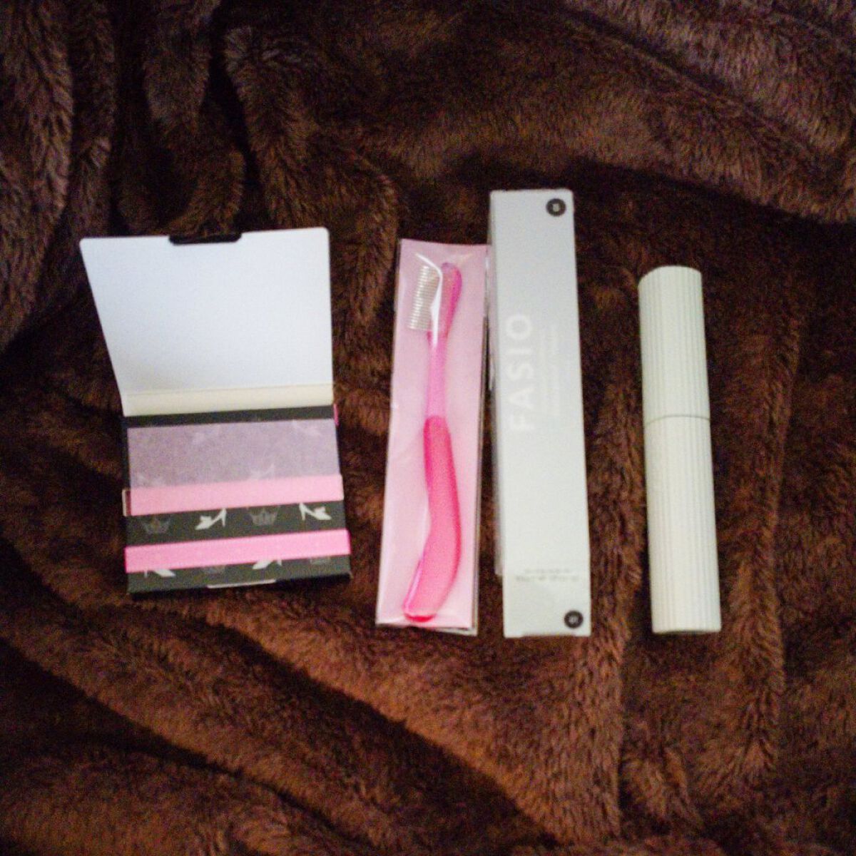 キャンディーボックスアイシャドウ F01/FOMOMY/アイシャドウパレットを使ったクチコミ（3枚目）