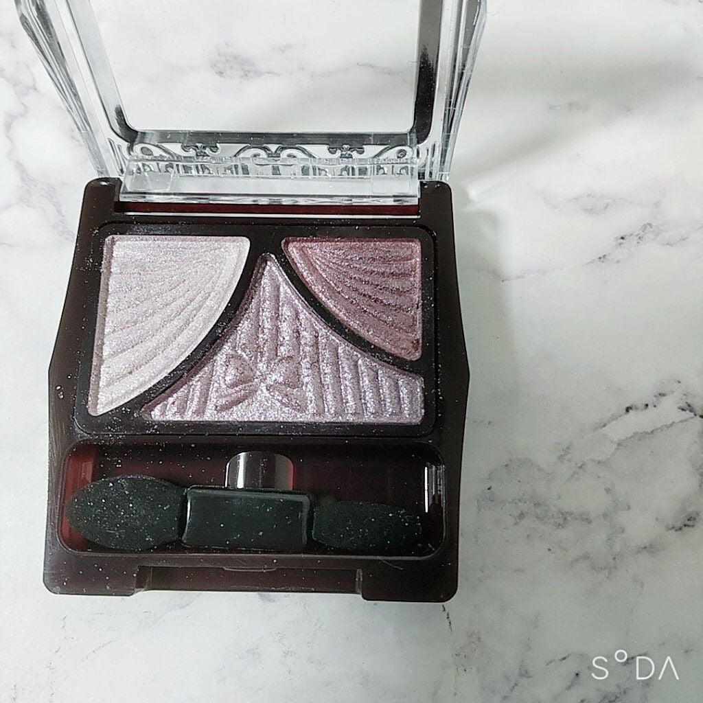 ジューシーピュアアイズ/キャンメイク/アイシャドウパレットを使ったクチコミ(4枚目)