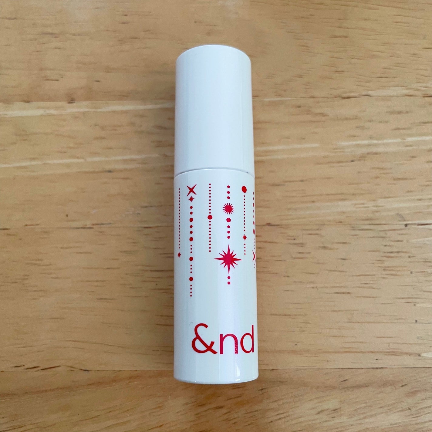 アンドバイロムアンド グラッシーボムティント/&nd by rom&nd/リップティントを使ったクチコミ(3枚目)