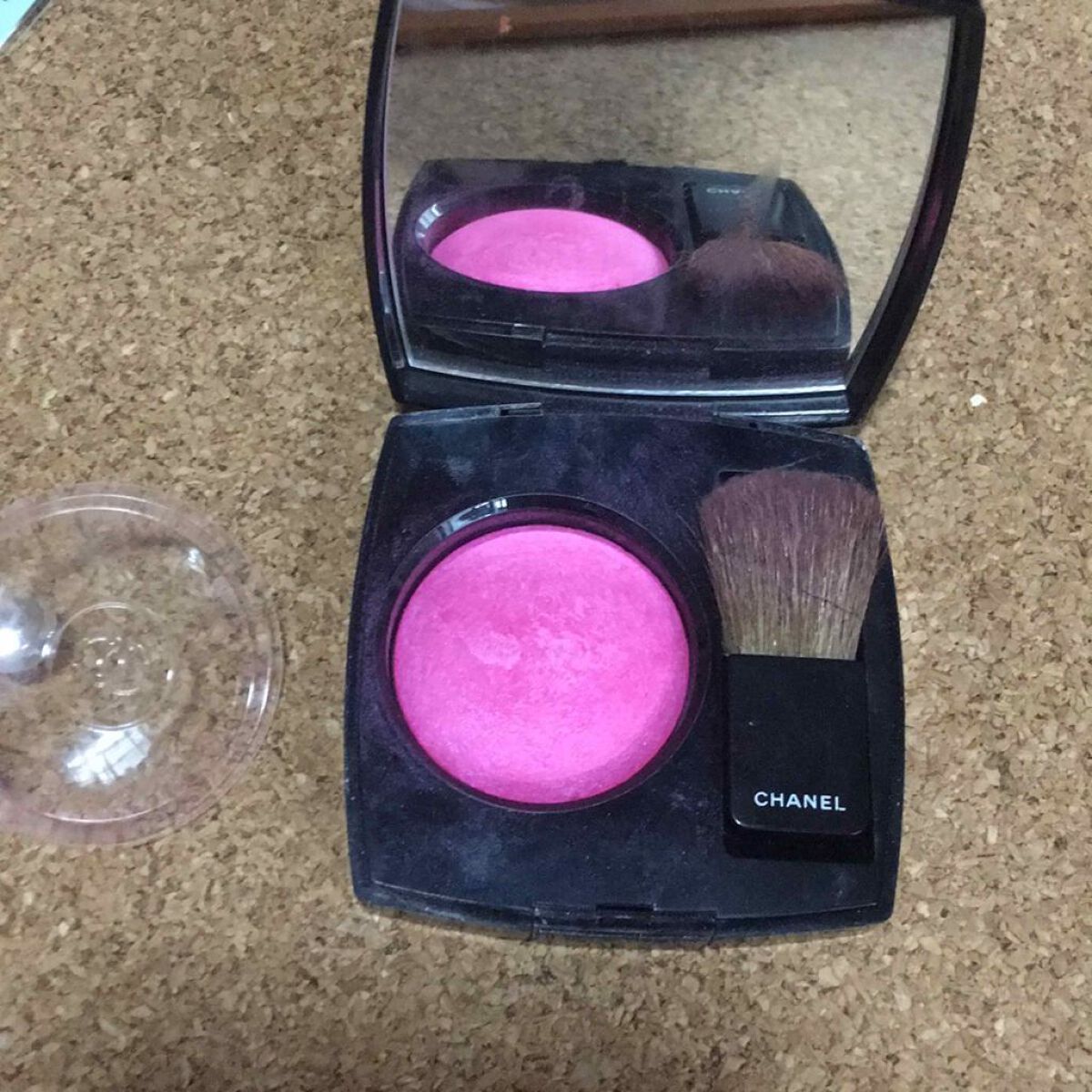 ジュ コントゥラスト 74 ウルトラ ローズ