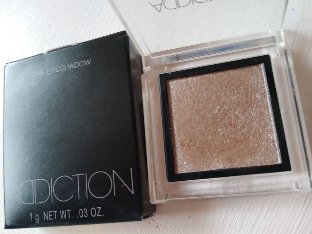 アディクション ザ アイシャドウ 31 Tiny Shell (P) /ADDICTION/単色アイシャドウを使ったクチコミ（1枚目）