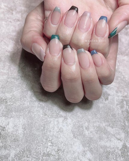 #フレンチネイル,#ネイル,#アートネイル,#春ネイル,#ミラーアートネイル,#白フレンチネイル,#フレンチネイル,#ミラーフレンチネイル,#ミラーネイル,#手書きアートネイル,#ミラーアートネイル,#パーツネイル,#ミラーネイル,#シルバーアクセネイル,#冬ネイル,#天王寺ネイル,#ネイルやり方ネイルのネイルデザイン